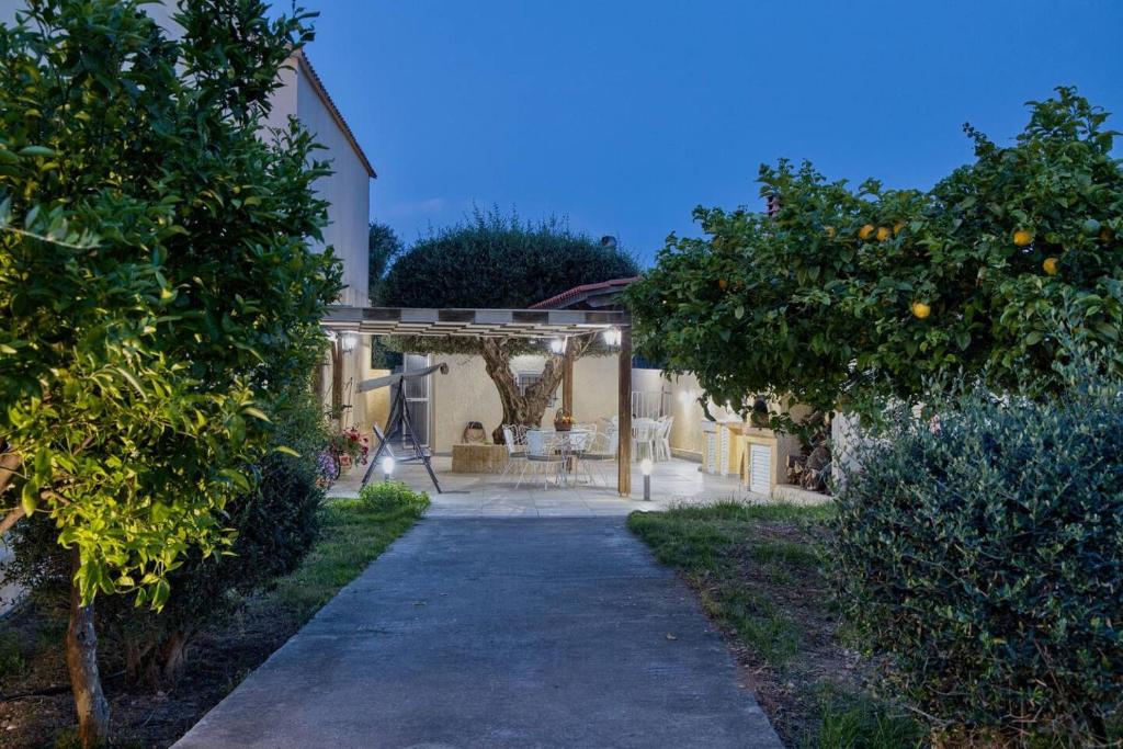 Garden House By Estia 6