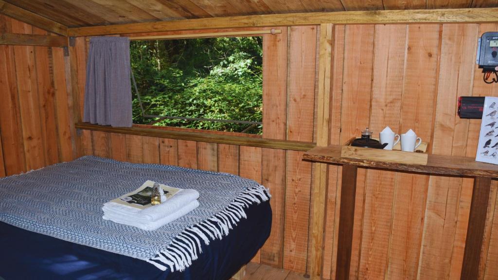 Photo de la galerie de l'établissement Chambre scandinave dans un parc forestier, à Marval