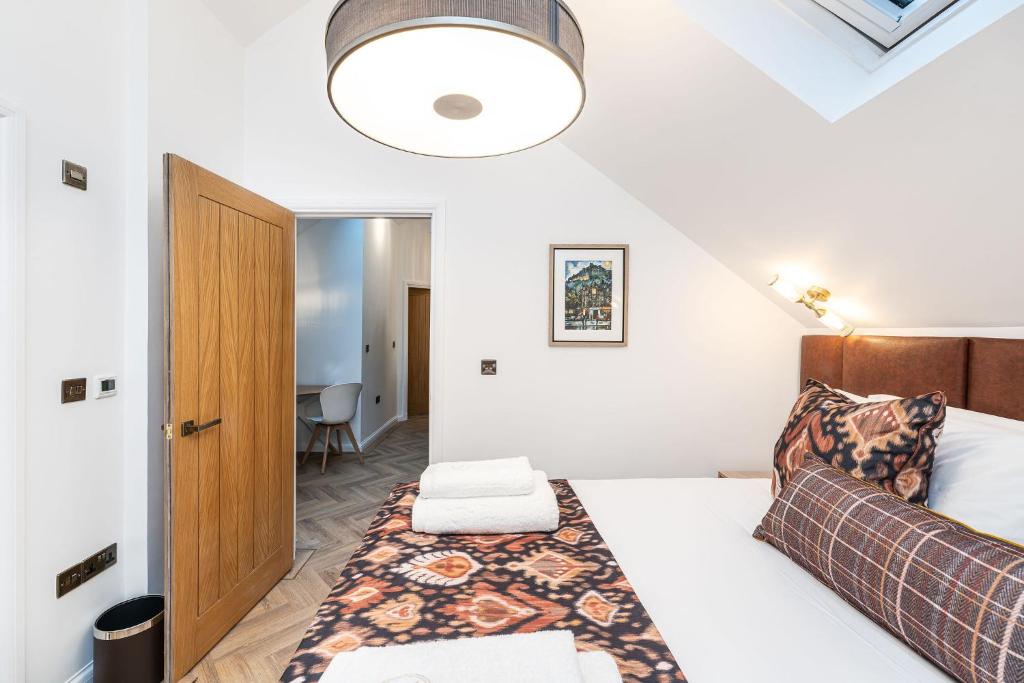 The Coach House 4