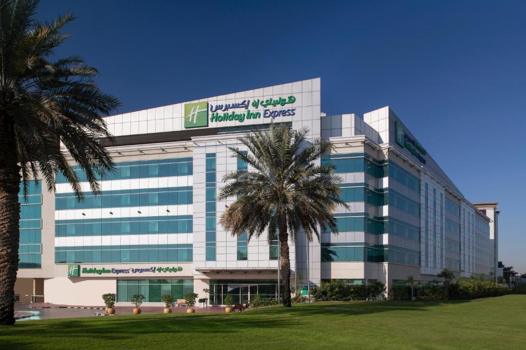 Holiday Inn Express Dubai Airport by IHG Image