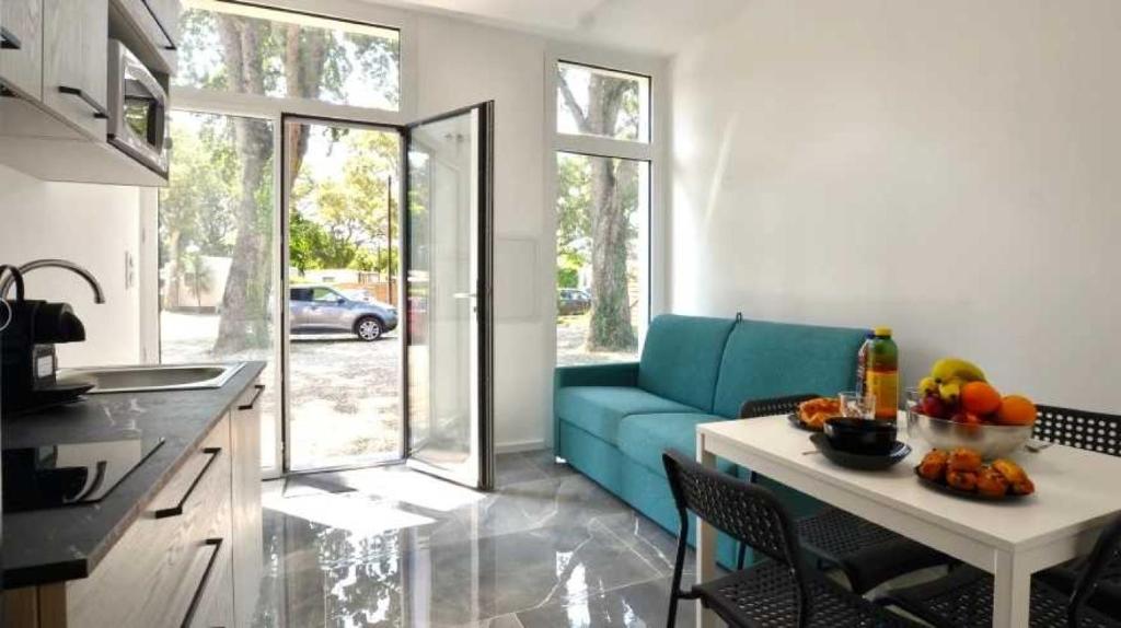 Photo de la galerie de l'établissement Appartement - Piscine - eeifif, à Linguizzetta