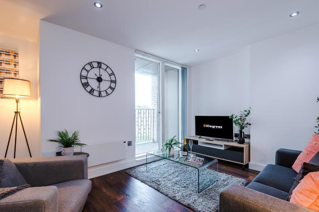 Sleek Apartment in Manchester by 53 Degrees Property, Ideal for Couples, Amazing Location! 5