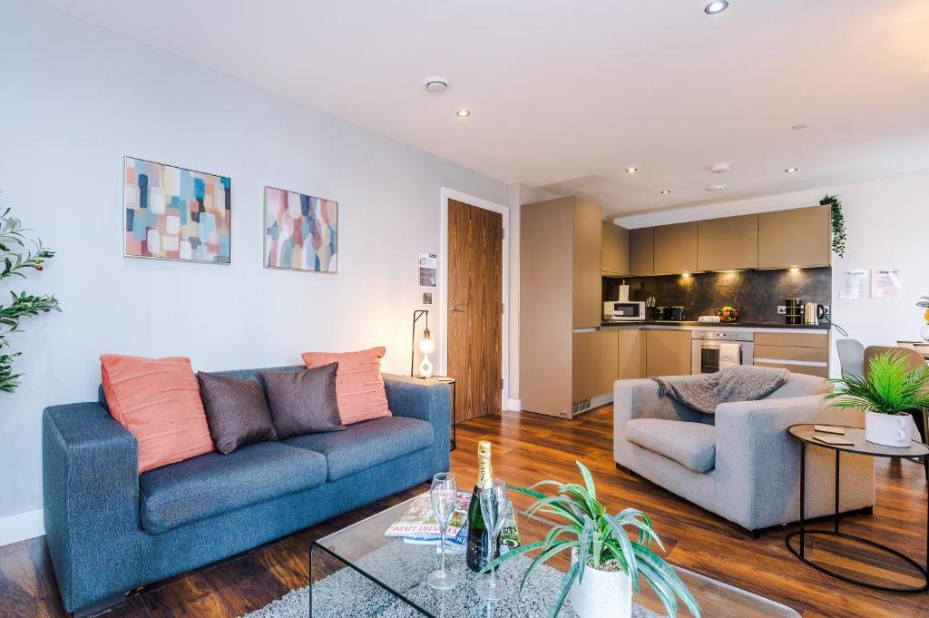 Sleek Apartment in Manchester by 53 Degrees Property, Ideal for Couples, Amazing Location! 4