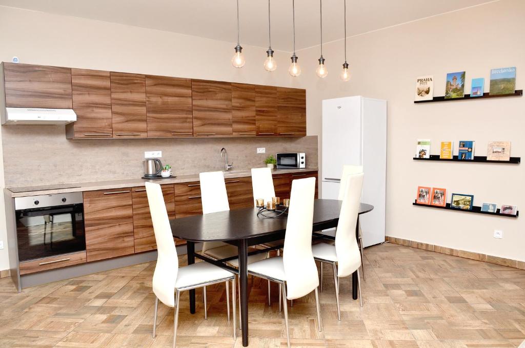 Euro Apartments Křenová 75 Brno 8