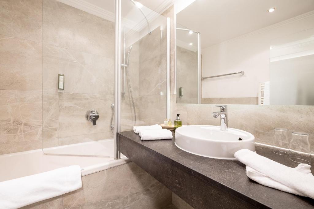 Regina Hotelsuites 4
