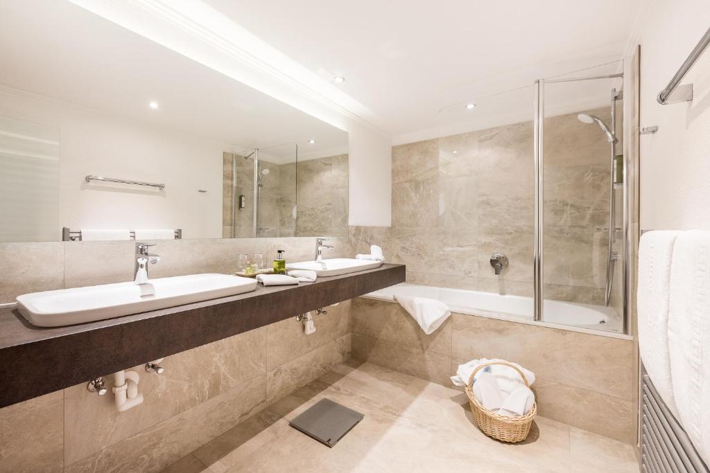 Regina Hotelsuites 8
