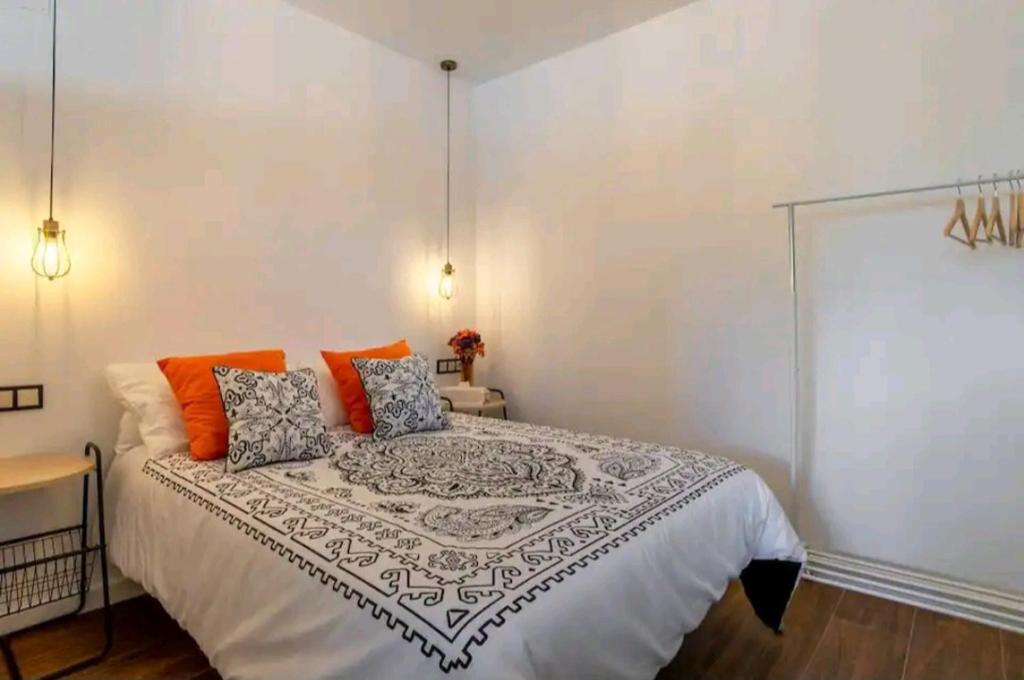 Stylish & Spacious Fully Equipped Studio-4 minutes walk to Albufereta Beach 6