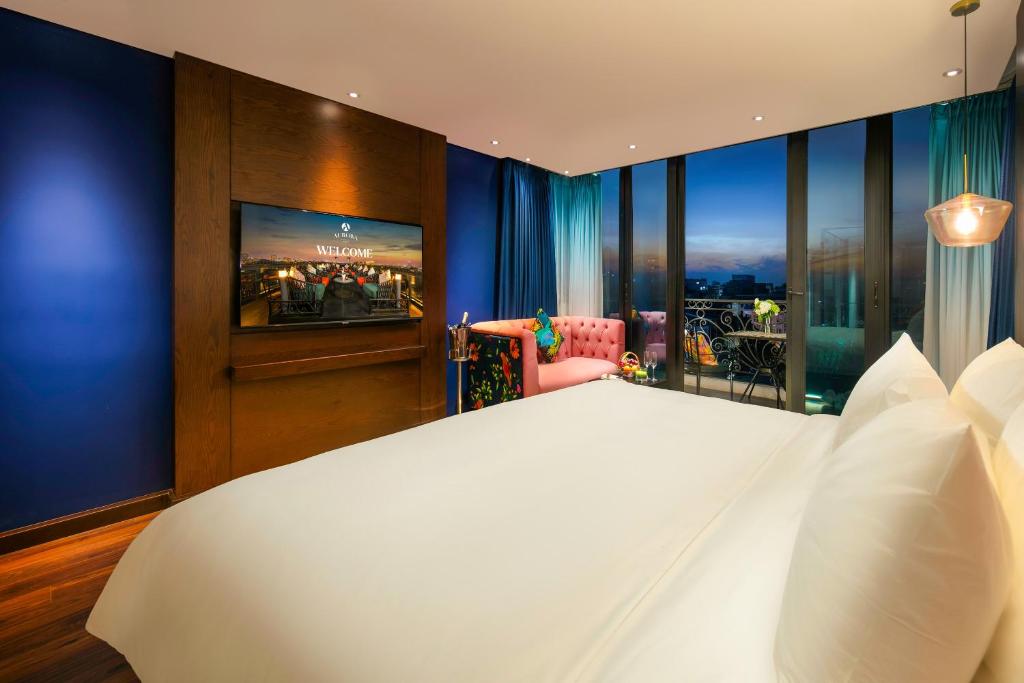 Aurora Central Hotel - A Family Friendly