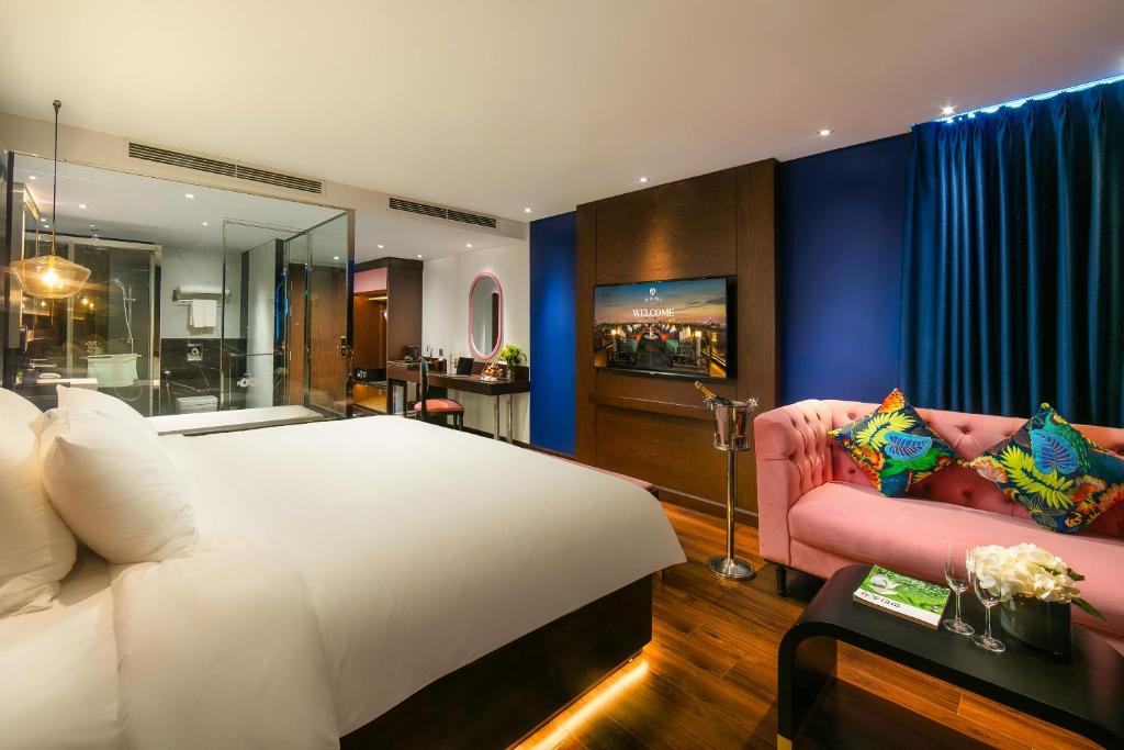 Aurora Central Hotel - A Family Friendly