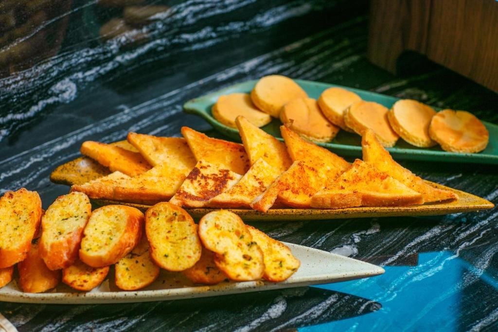 Aurora Central Hotel - A Family Friendly