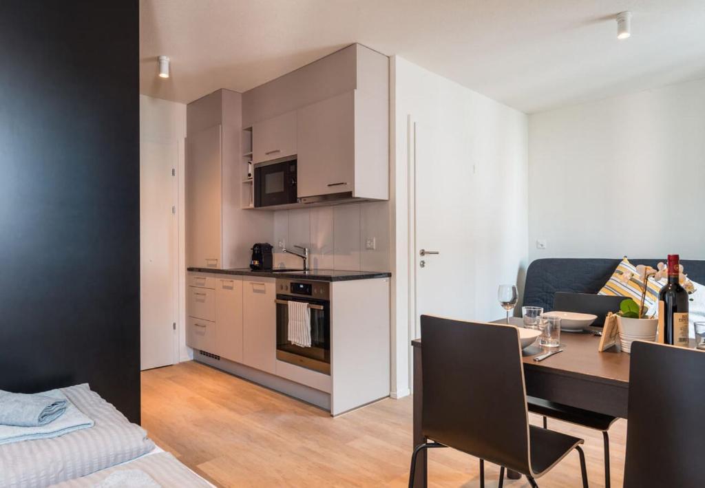 HITrental Central Station Apartment 3