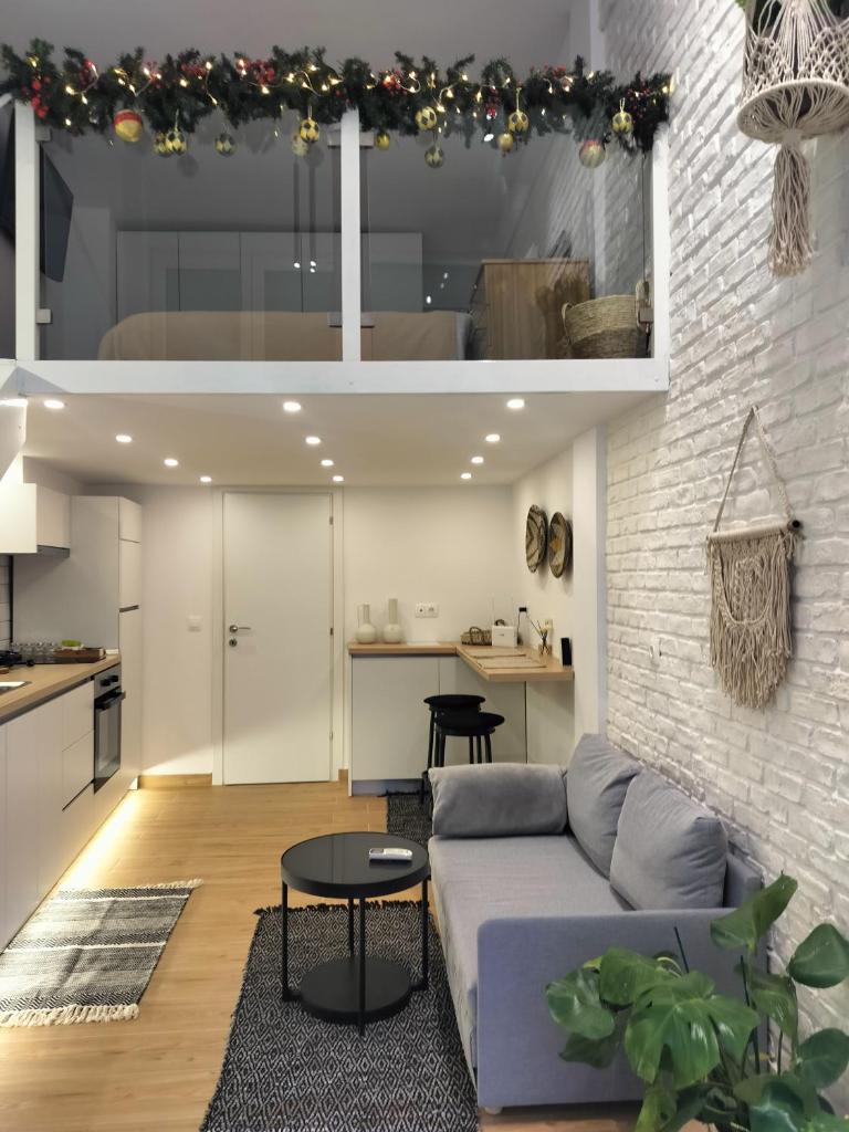 The White Loft Thessaloniki 4