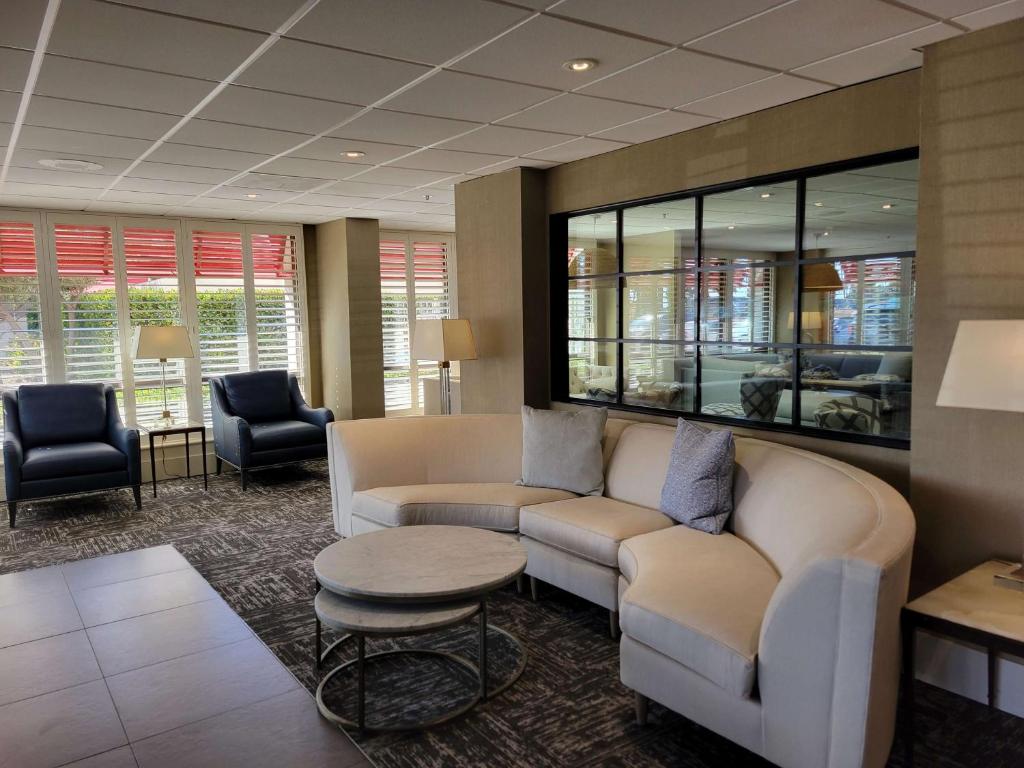 Hampton Inn by Hilton San Diego - Kearny Mesa Image