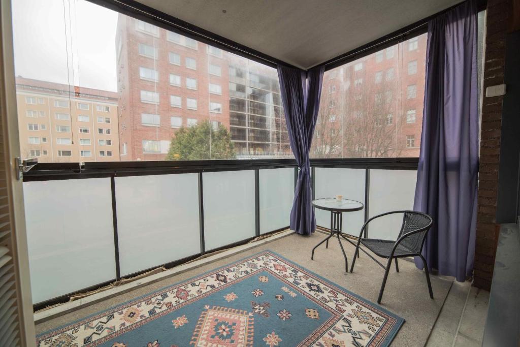 Kotimaailma two bedroom with sauna and balcony 7