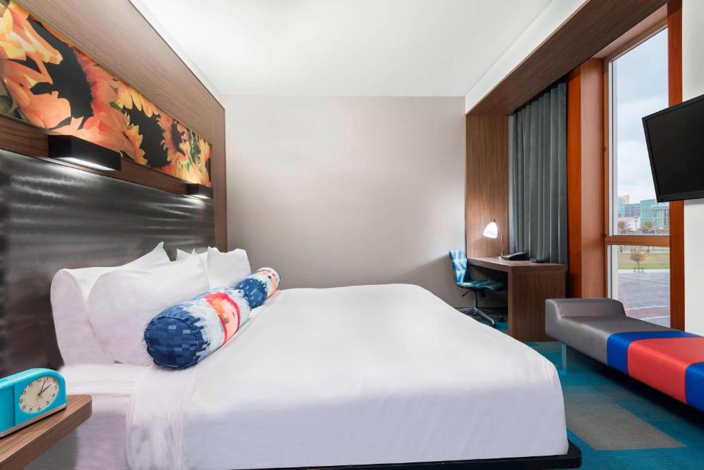 Aloft Orlando Downtown Image