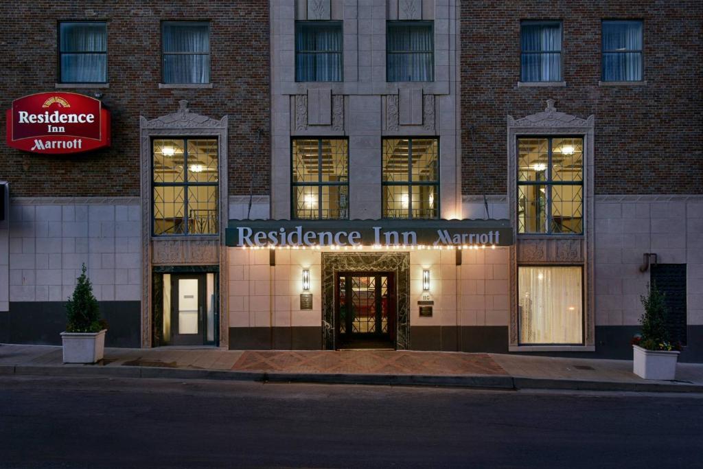 Residence Inn Memphis Downtown Image