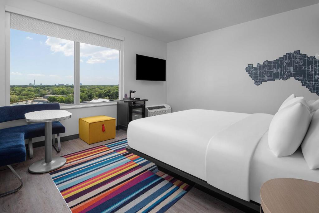 Aloft Tampa Midtown Image