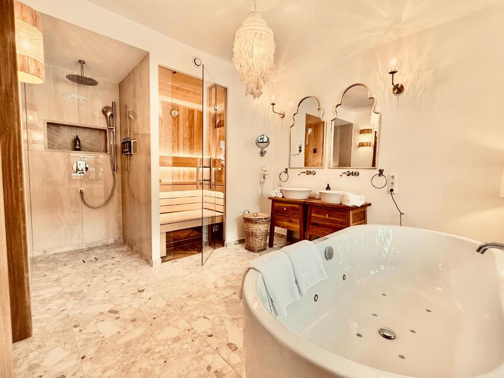 SEIN Boutique Suites - ADULTS ONLY 6