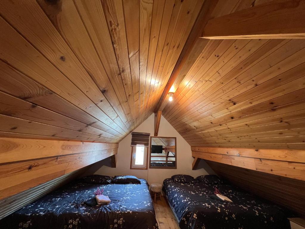 Cherry Holiday House 7