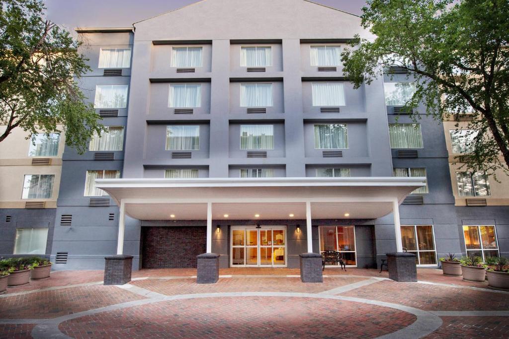 Fairfield Inn & Suites by Marriott Atlanta Buckhead Image