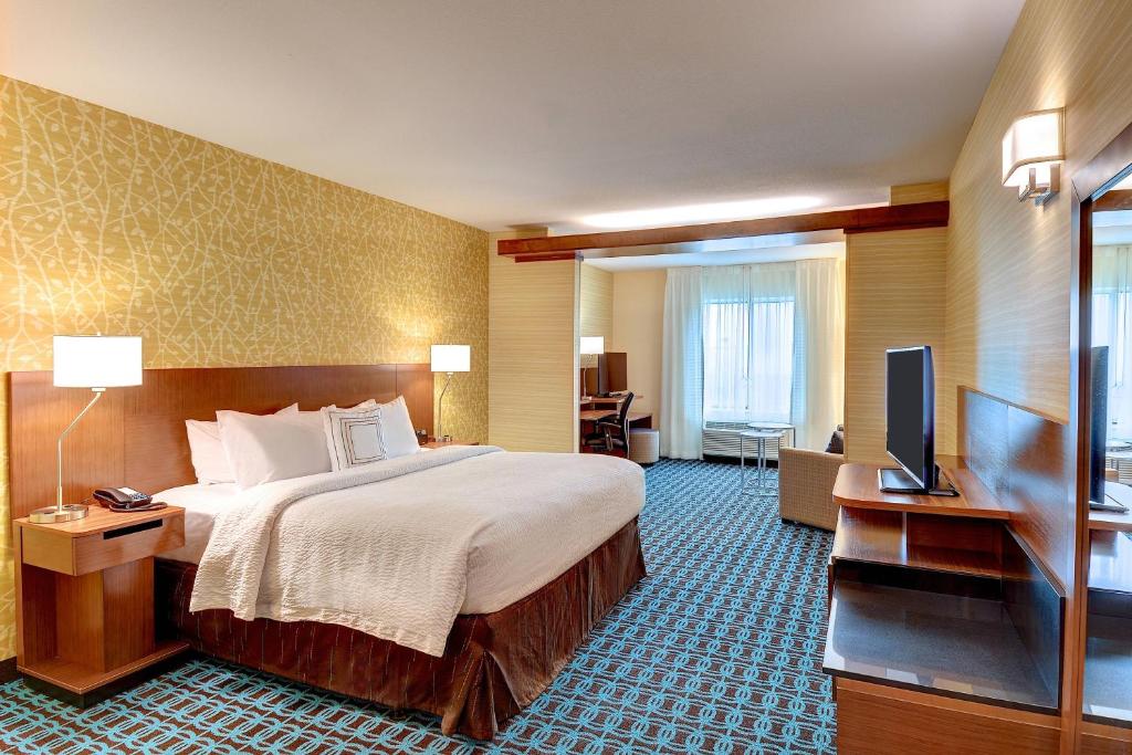 Fairfield Inn & Suites by Marriott Nashville Downtown-MetroCenter Image