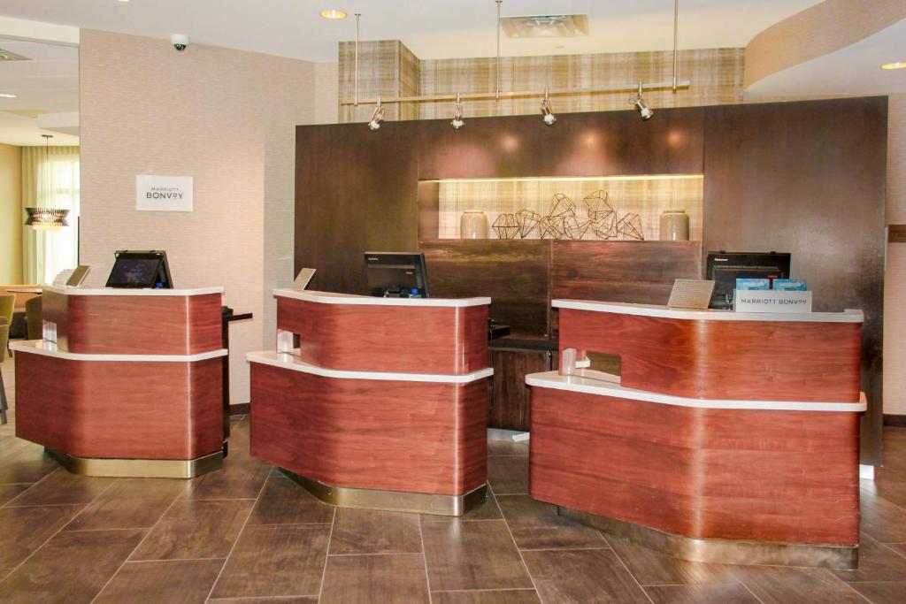 Courtyard by Marriott Silver Spring Downtown Image