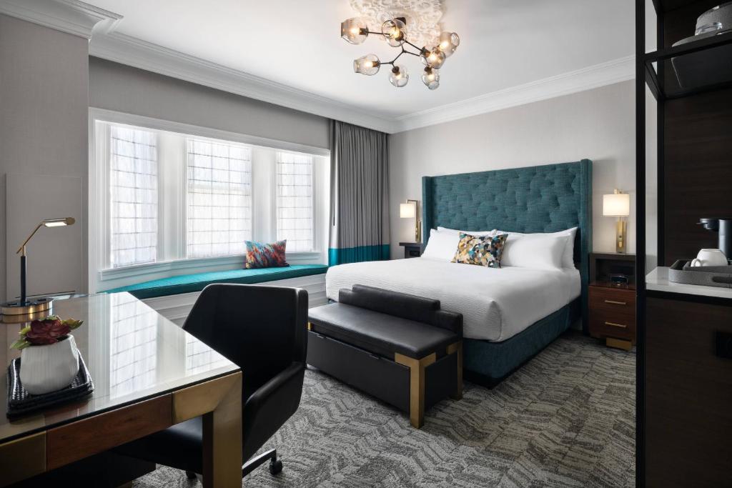 Courtyard by Marriott San Francisco Downtown/Van Ness Ave Image