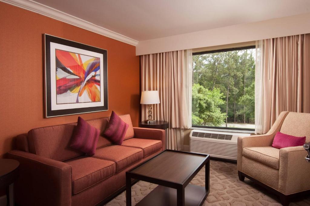 Delta Hotels by Marriott Orlando Lake Buena Vista Image
