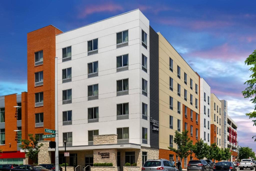Fairfield Inn & Suites by Marriott Cincinnati Uptown/University Area Image
