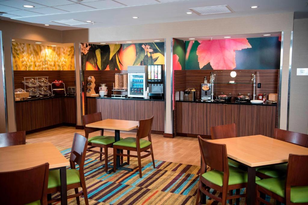 Fairfield Inn & Suites by Marriott Cincinnati Uptown/University Area Image