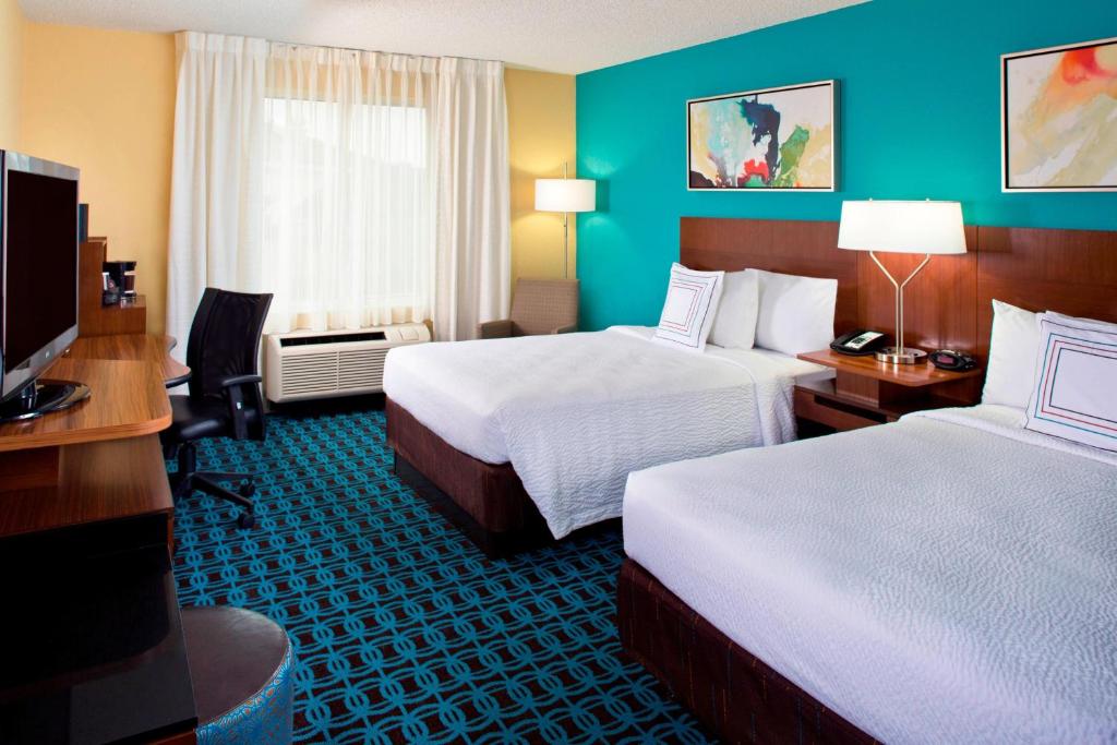 Fairfield Inn & Suites by Marriott Orlando Lake Buena Vista in the Marriott Village Image