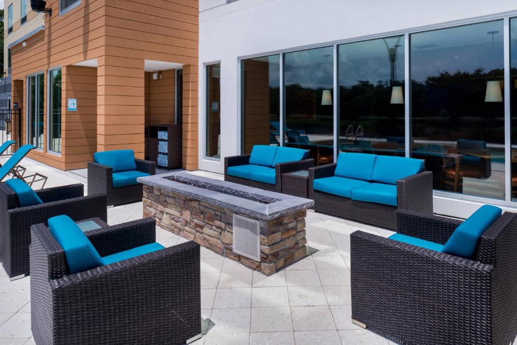 Fairfield Inn & Suites by Marriott Orlando East/UCF Area Image