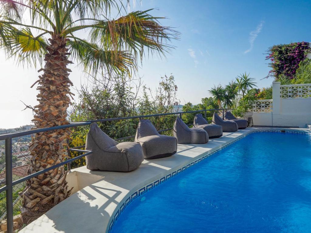 Bluehillsitges - Only Adults 4