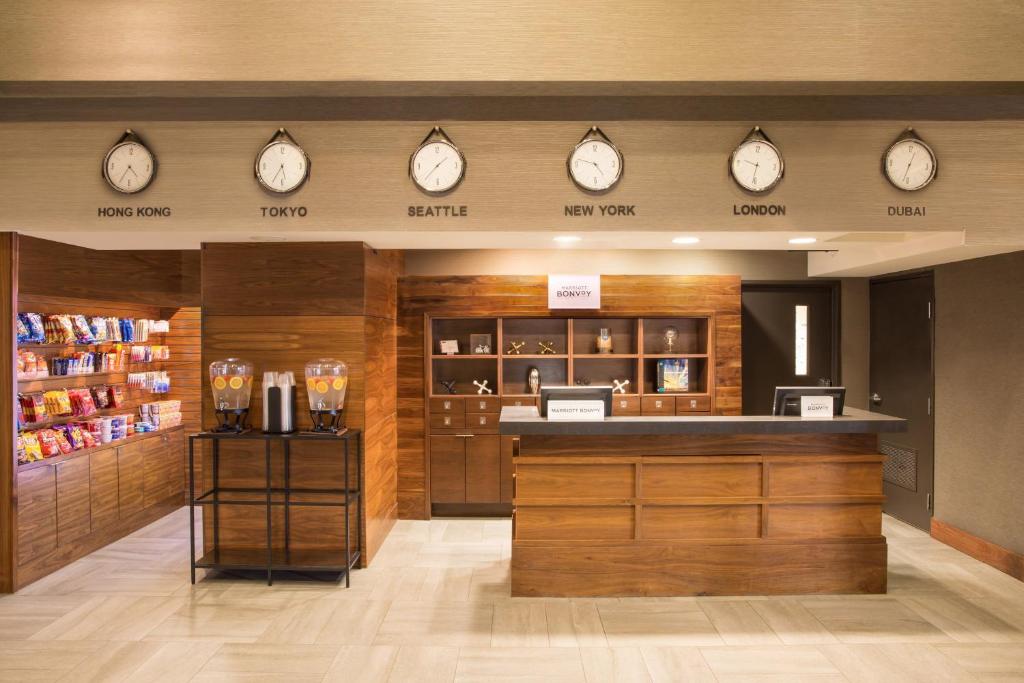 Four Points by Sheraton Downtown Seattle Center Image