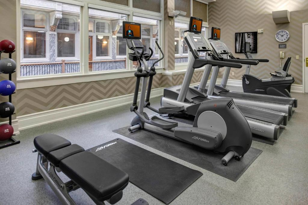 Residence Inn by Marriott Cleveland Downtown Image