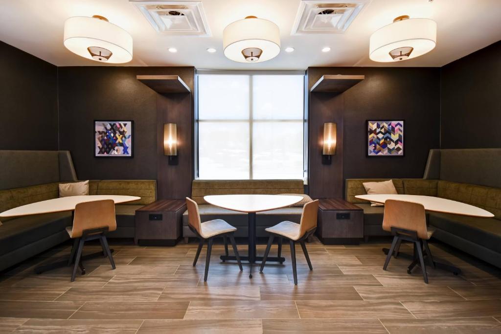Residence Inn by Marriott Cincinnati Northeast/Mason Image