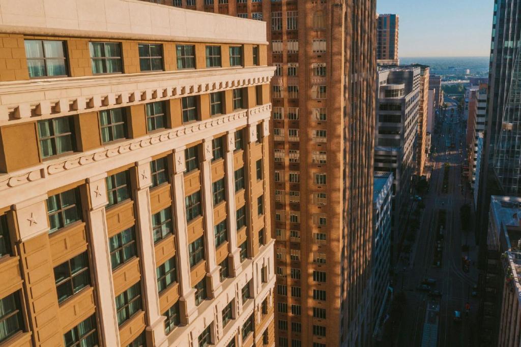 JW Marriott Houston Downtown Image