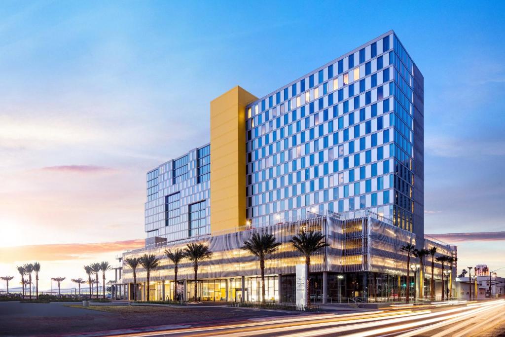Residence Inn by Marriott San Diego Downtown/Bayfront Image