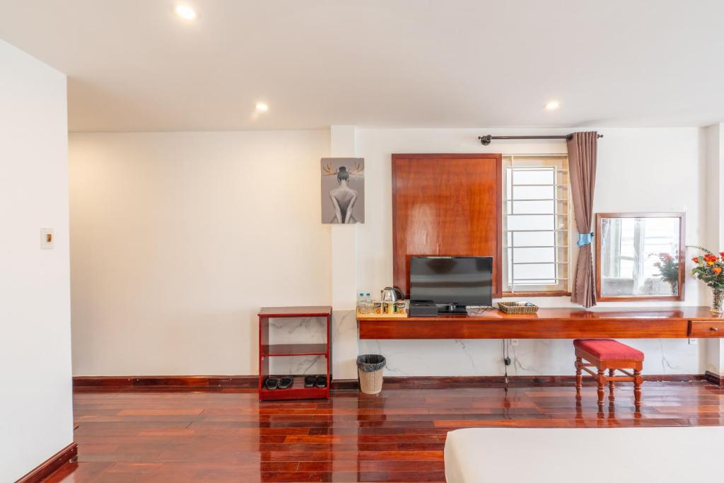 Danang Catinal Riverside Hotel