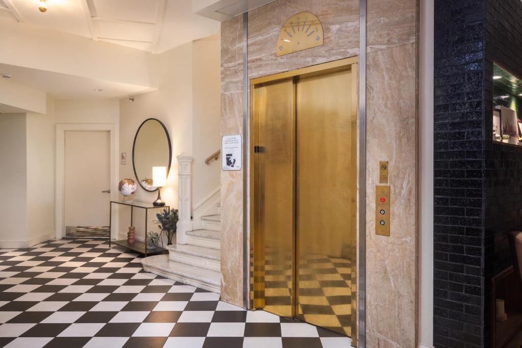 Copley Square Hotel, a FOUND Hotel Image