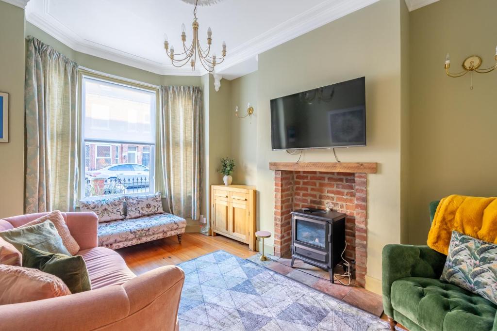 32 White Cross Road 7