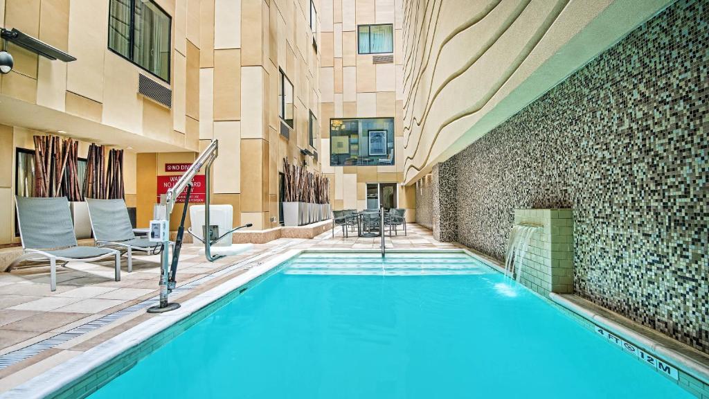 TownePlace Suites by Marriott San Antonio Downtown Riverwalk Image