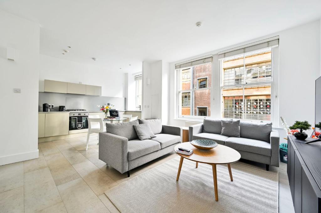 Farringdon Comfortable 2 Bed Apartments 4