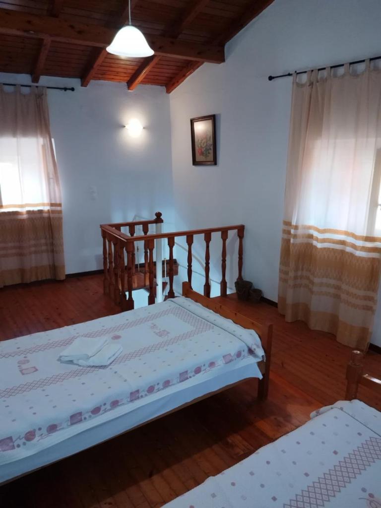 Traditional House with Loft -Michalis' House in Kouramades- 2