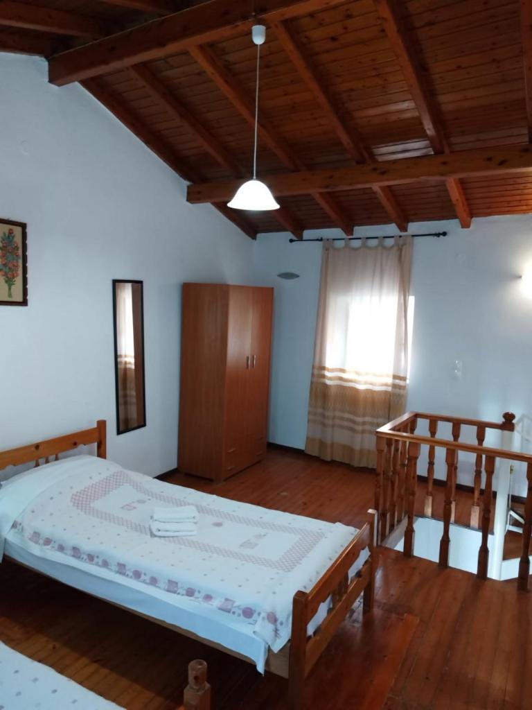 Traditional House with Loft -Michalis' House in Kouramades- 6