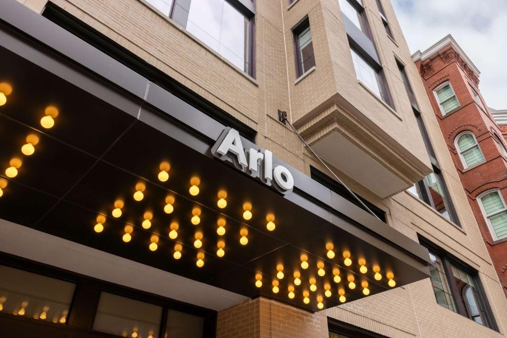 Arlo Washington DC Image