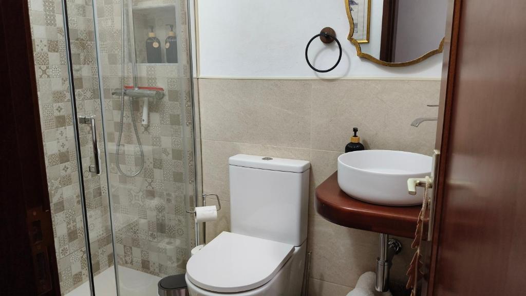 Casa Cecilia, Stylish Canarian Escape in Northwest Tenerife 8