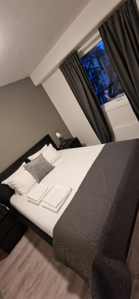 Modern and Central Apartment, 6 mins to Oslo City 7