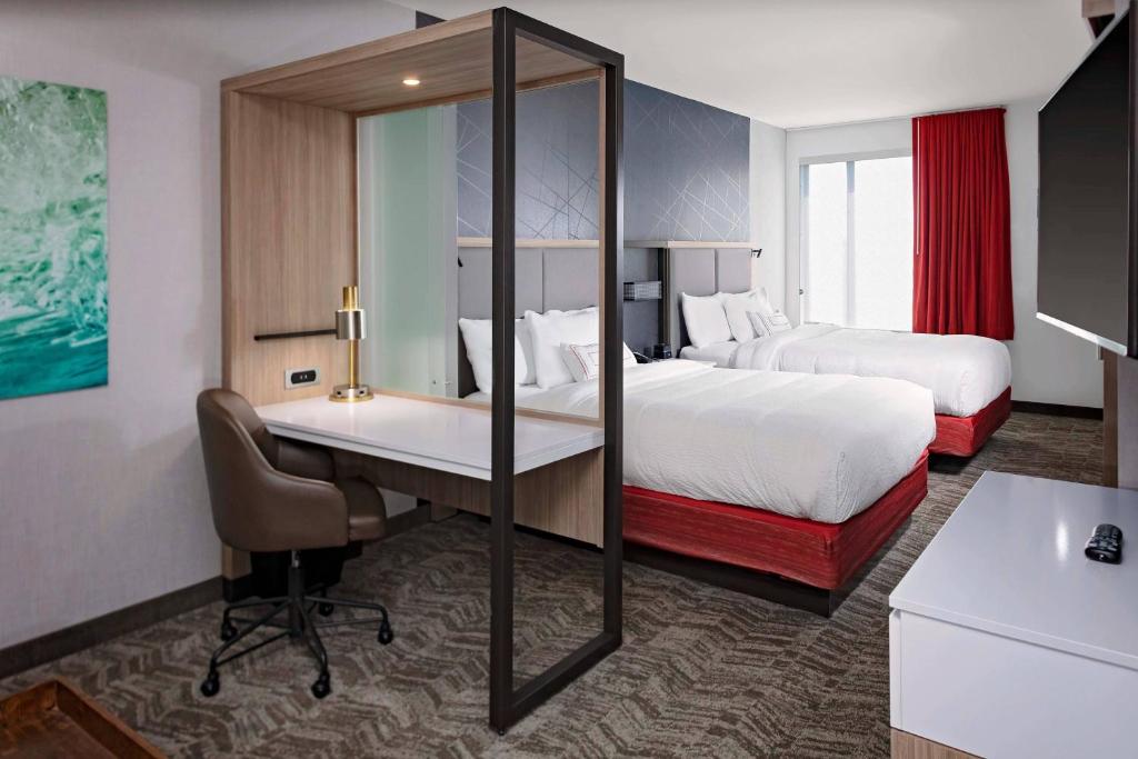 SpringHill Suites by Marriott Kansas City Plaza Image