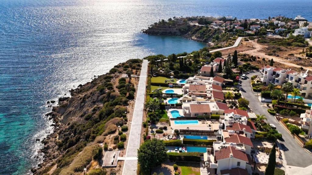 H&O SUNRISE VILLA IN Coral Bay! 8